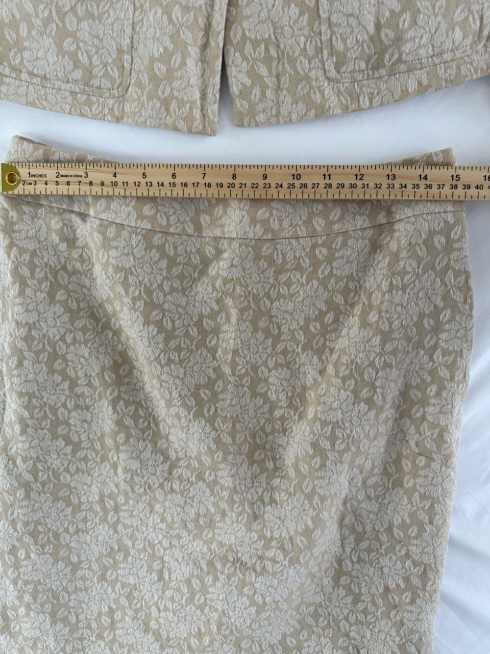 Liz Claiborne Beige Floral Jacquard Skirt Suit - Picture 11 of 11
